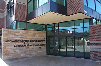 Entrance to Glenwood Springs Library